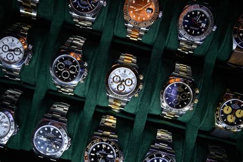 how does rolex distribute their watches|what powers a Rolex watch.